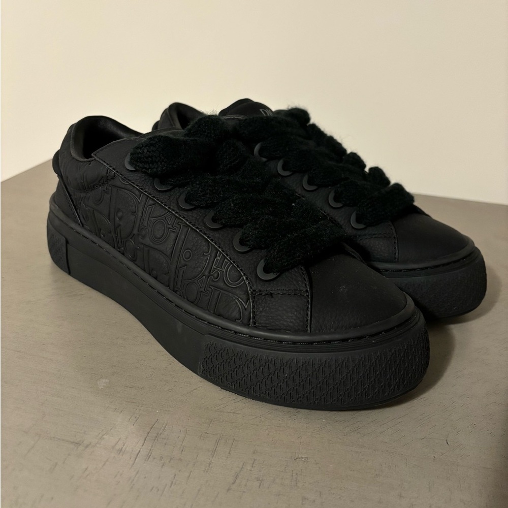 Dior B33